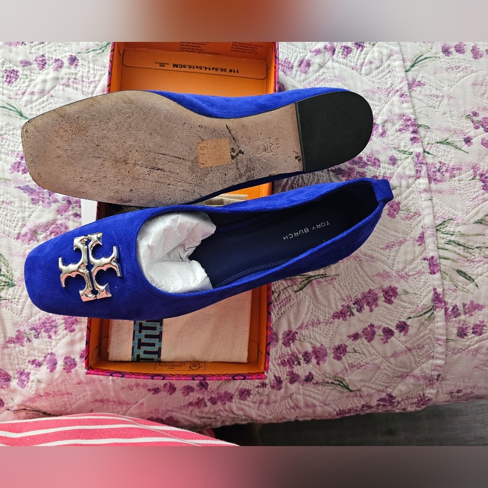 Shoes - Picture 2 of 3